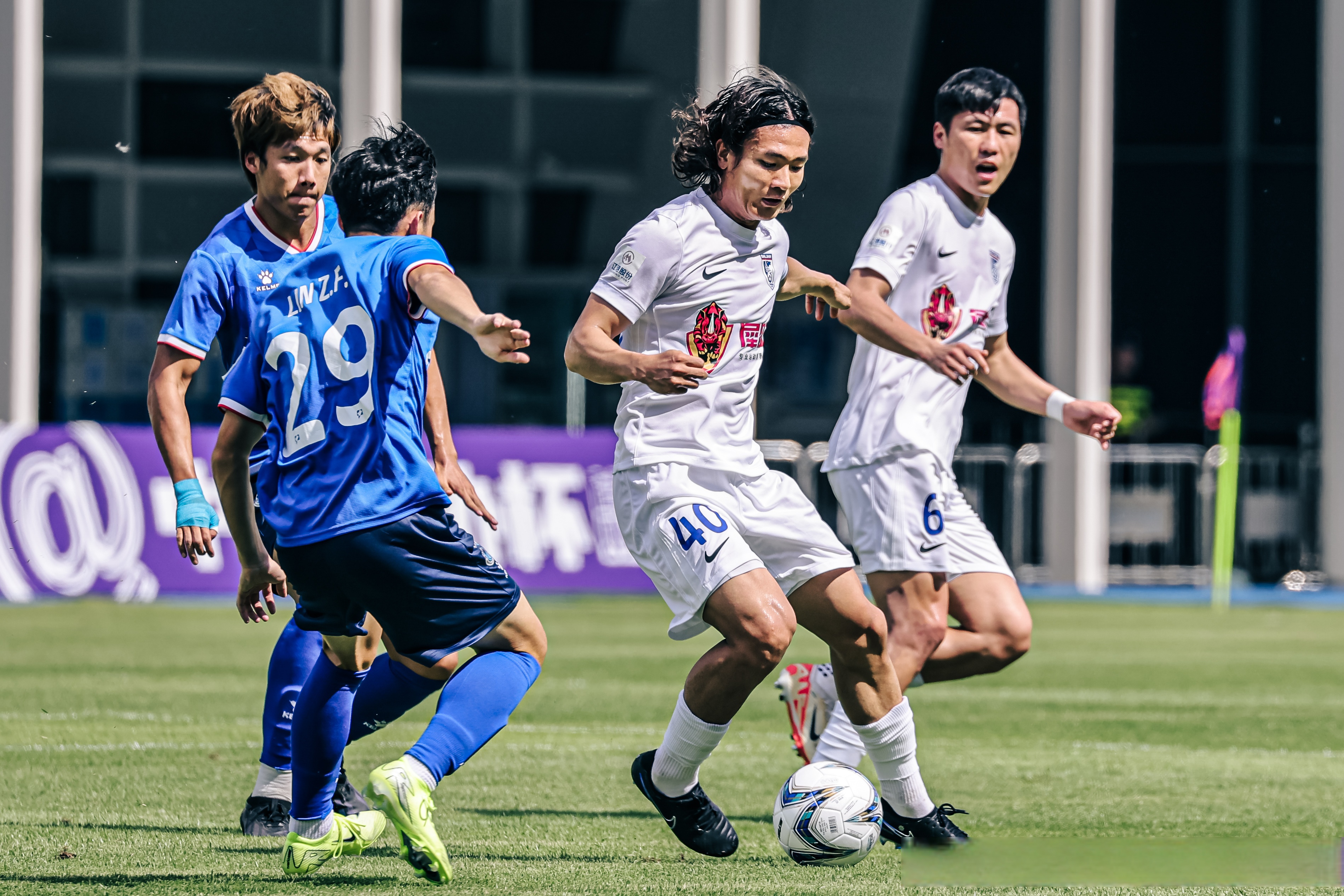 开云体育网站-北京首钢训练开放日，集结日临场应变引欢呼，法国杯在即，阵容厚度经受考验